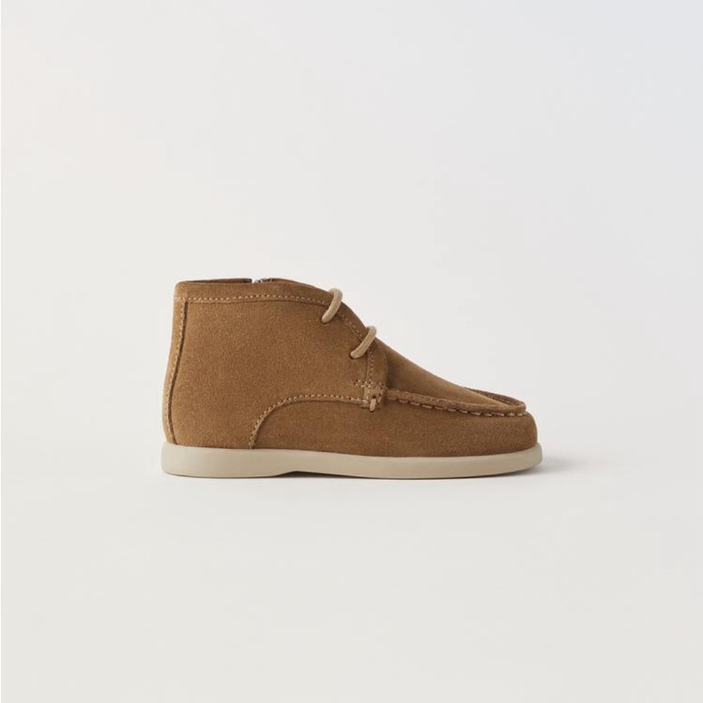 Zara Boys Leather Boat Boot Size 11 LIKE NEW